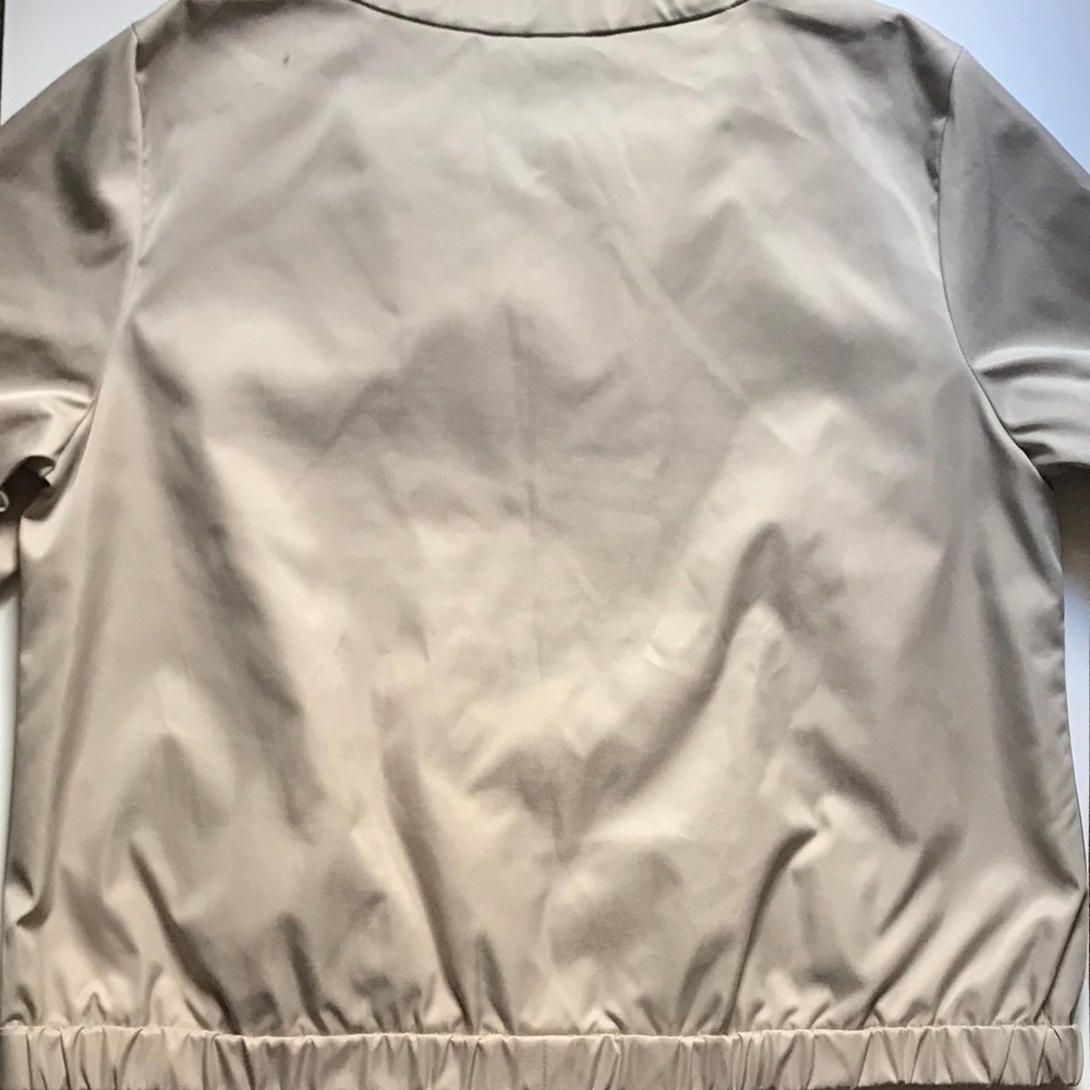 Tan colored jacket - Picture 3 of 7